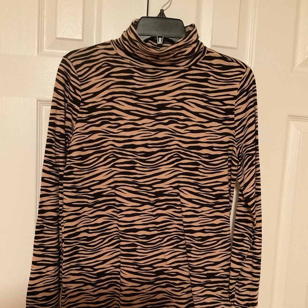 Brand new and super soft turtleneck.  Tiger stripe design.  Loft